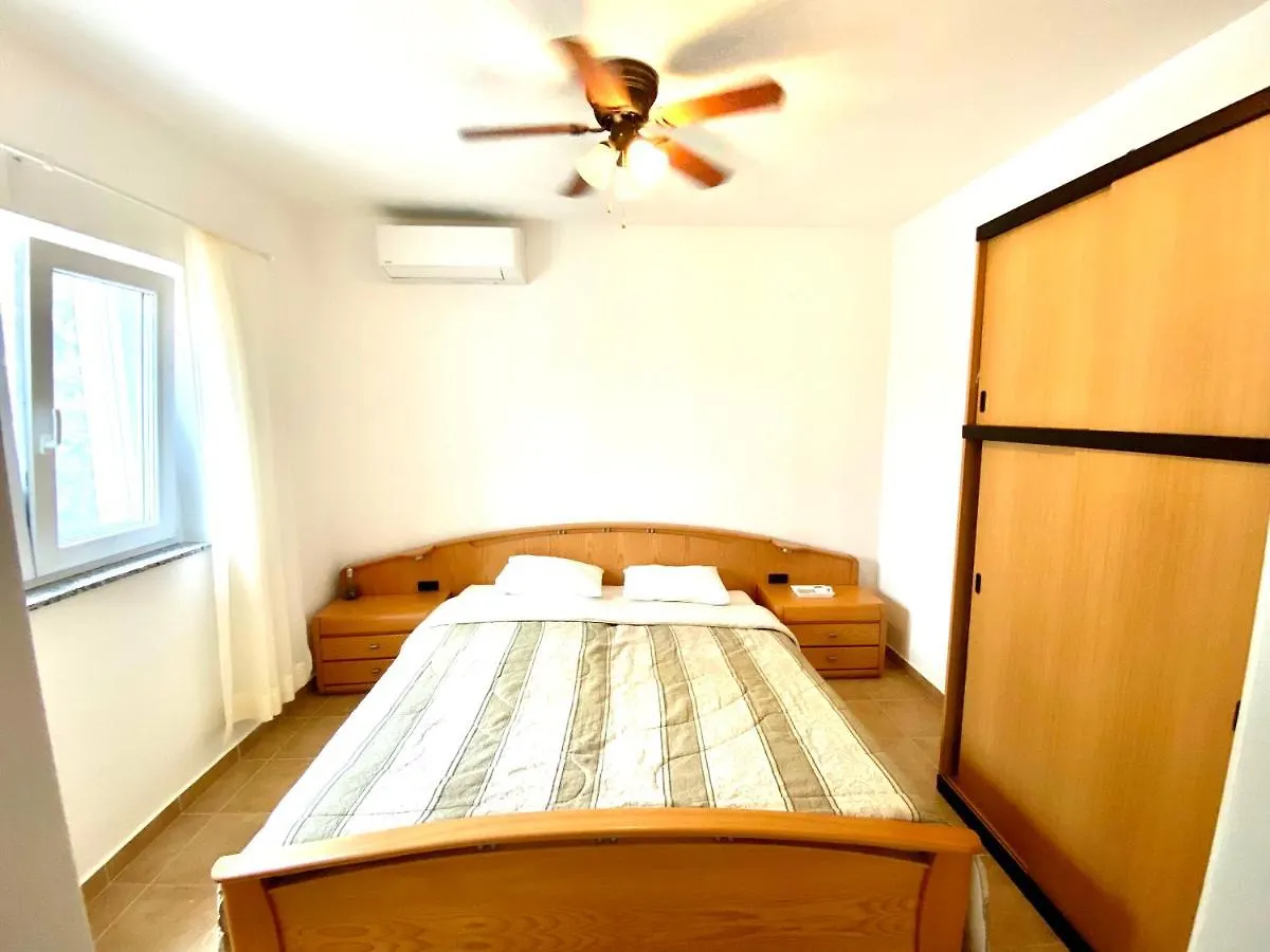 Villa Infinity Mandre Holiday home